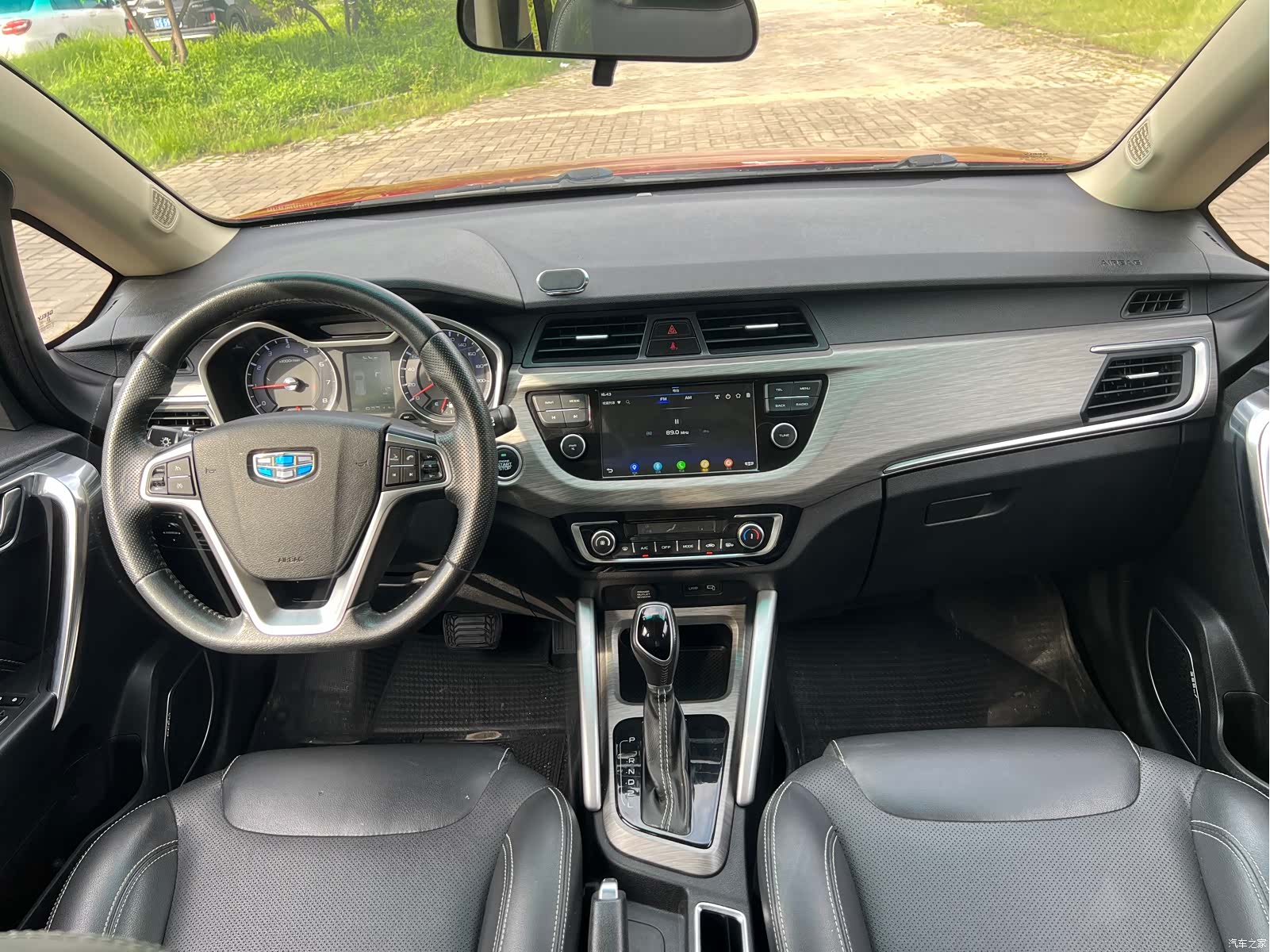 Geely X3, 2017 11