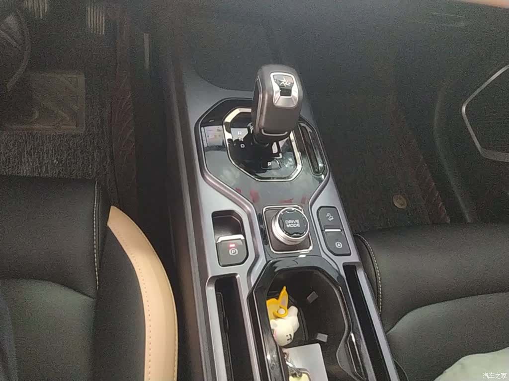 Geely Icon, 2024 14