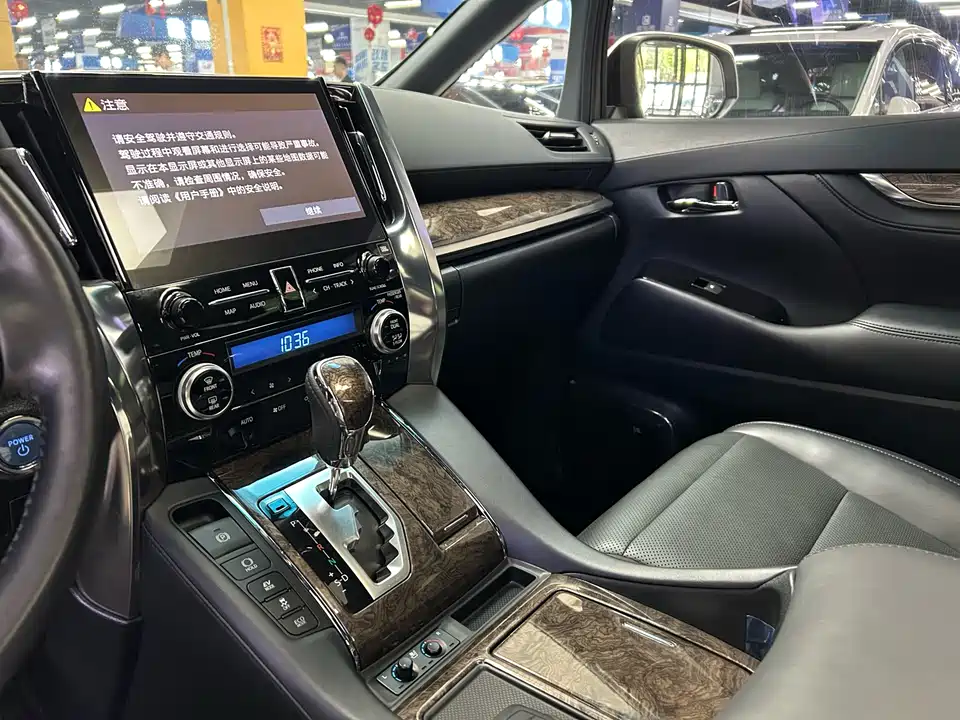 Toyota Elfa Toyota Elfa