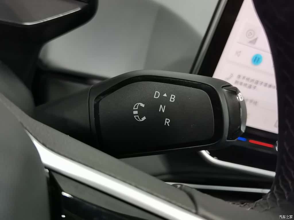 Volkswagen ID.3, 2025 13