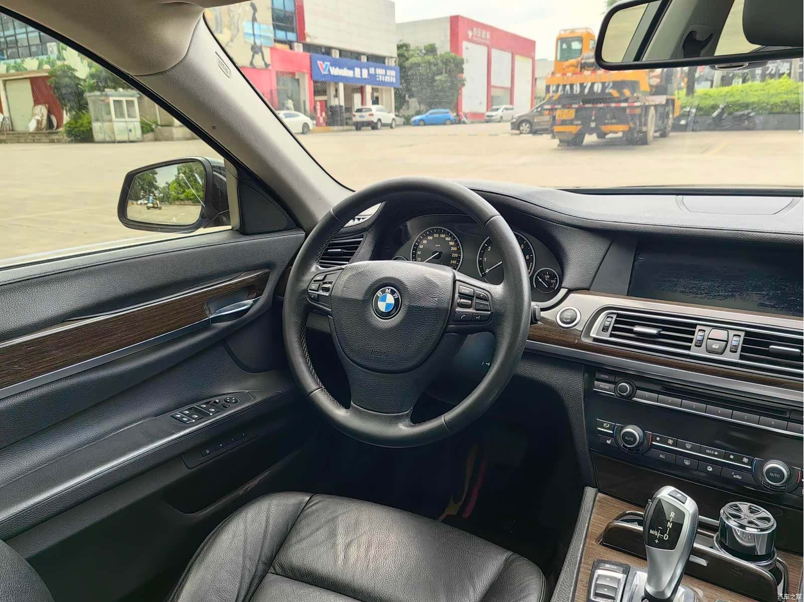 BMW 7 Series, 2012 12