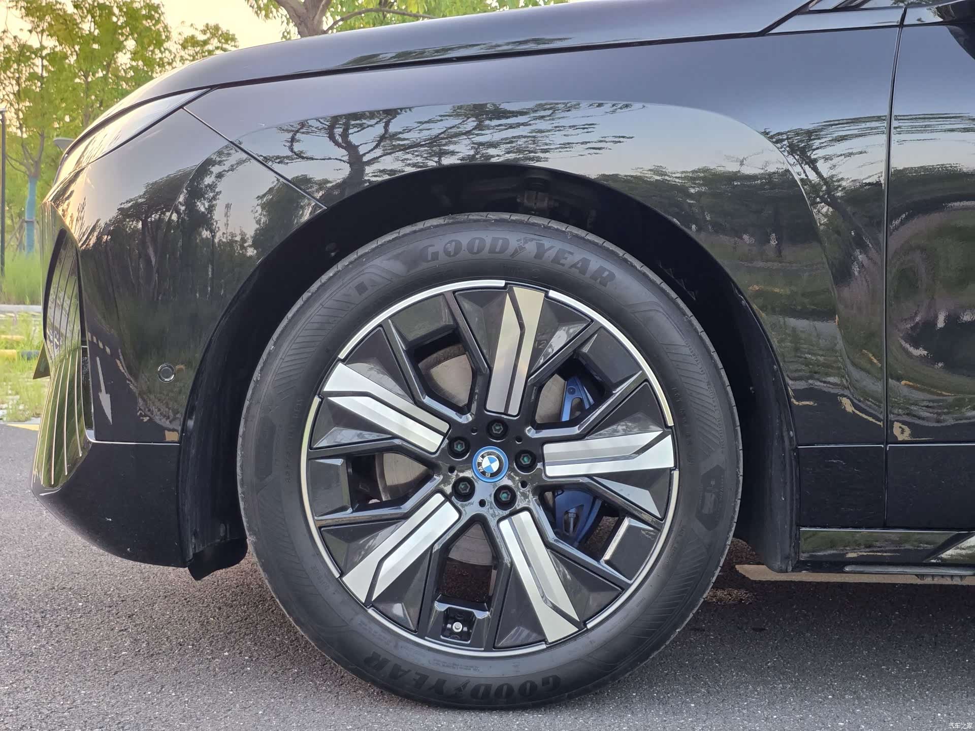 BMW iX, 2023 23