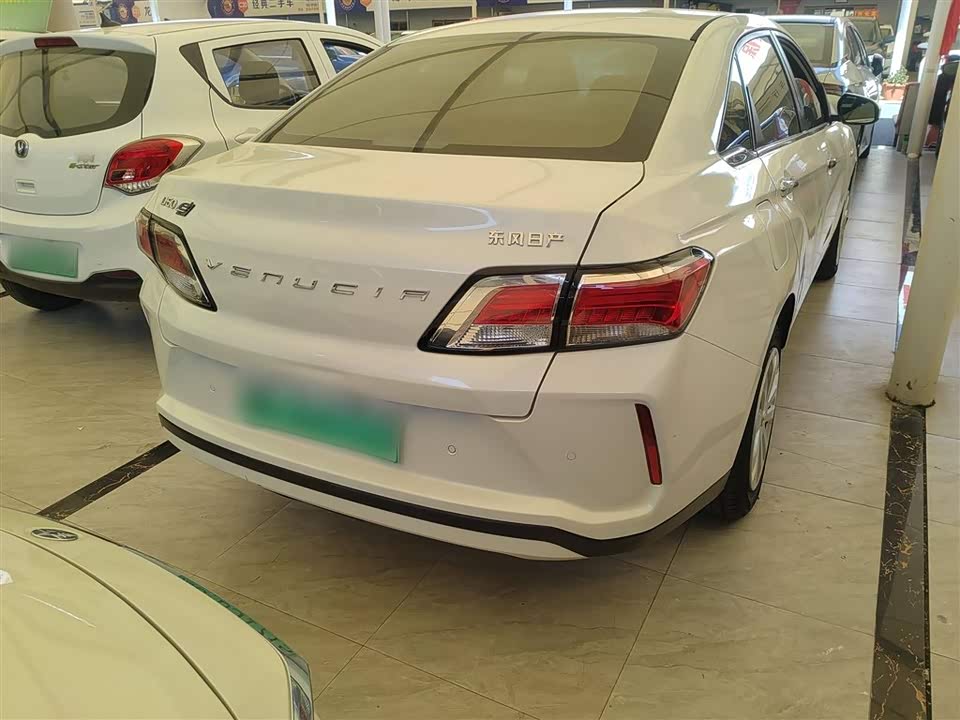 Venucia D60EV Venucia D60EV