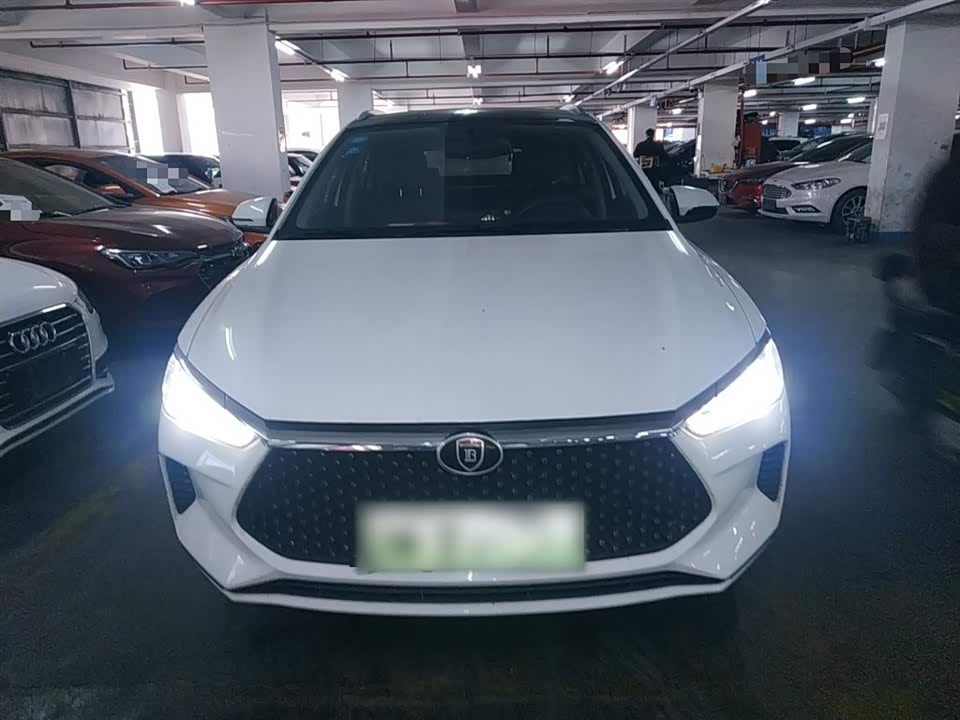 BYD e2
