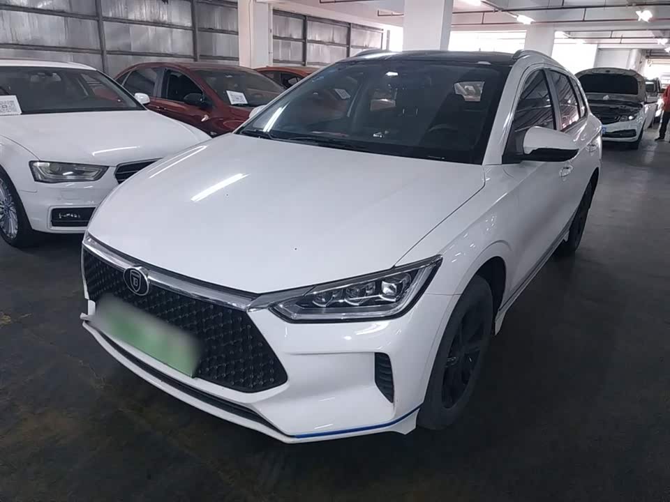 BYD e2