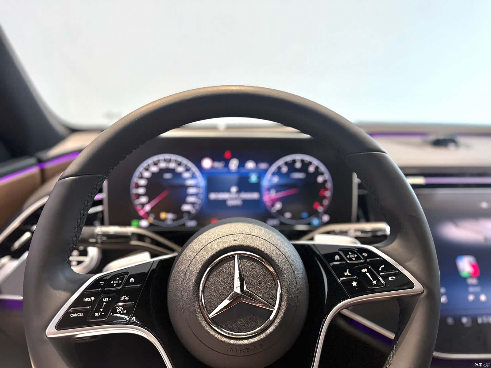 Mercedes-Benz E-Class, 2025 8