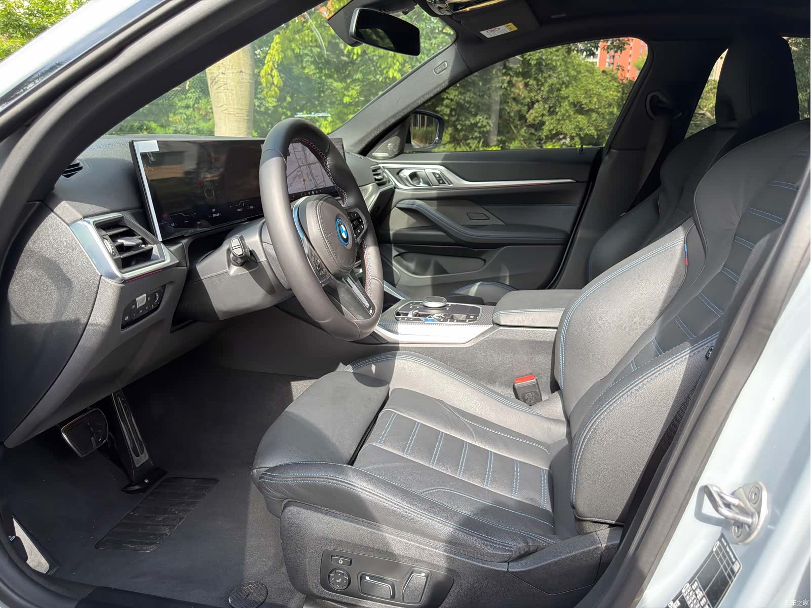 BMW i4, 2024 7