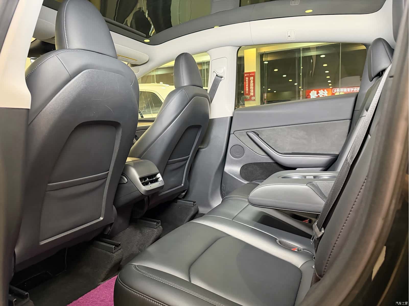 Tesla Model Y, 2022 9