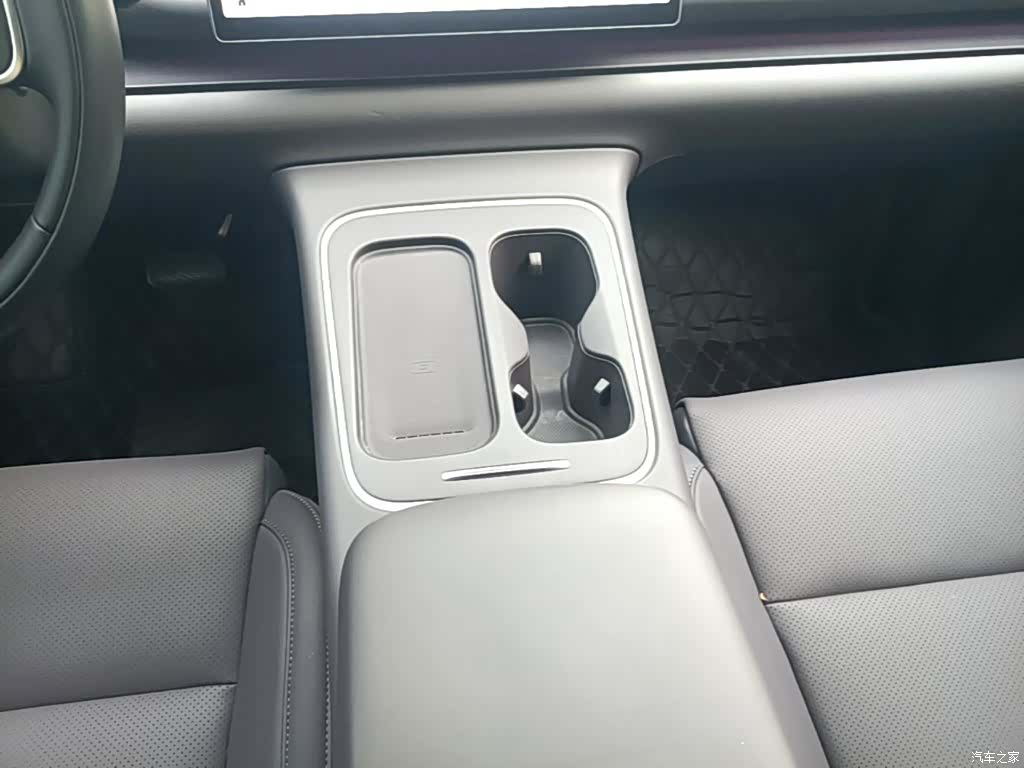 Leapmotor C10, 2025 14