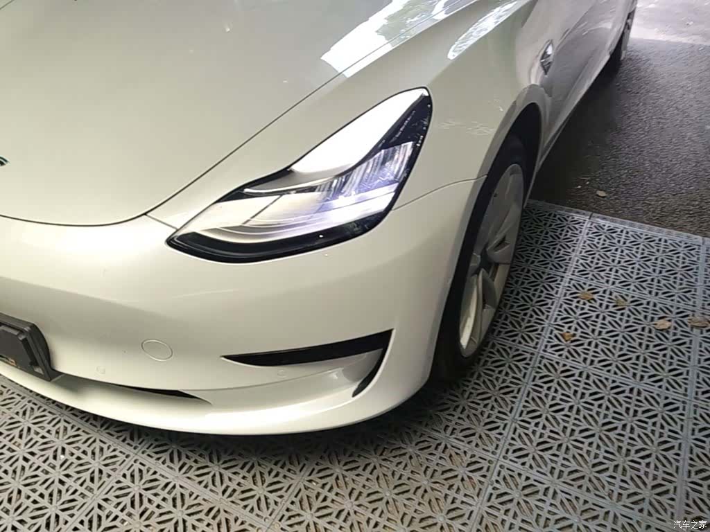 Tesla Model 3, 2020 24