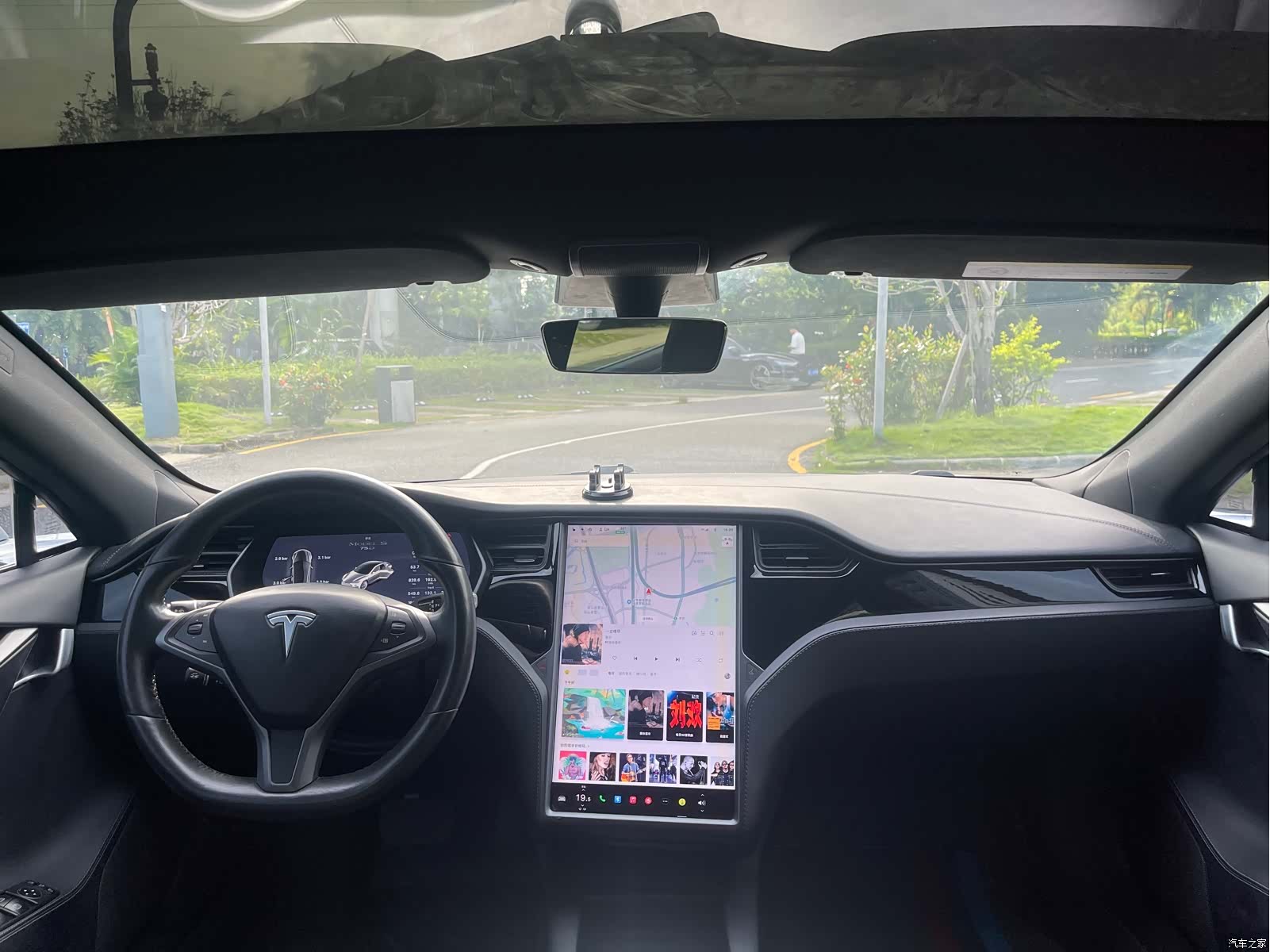 Tesla Model S, 2019 22