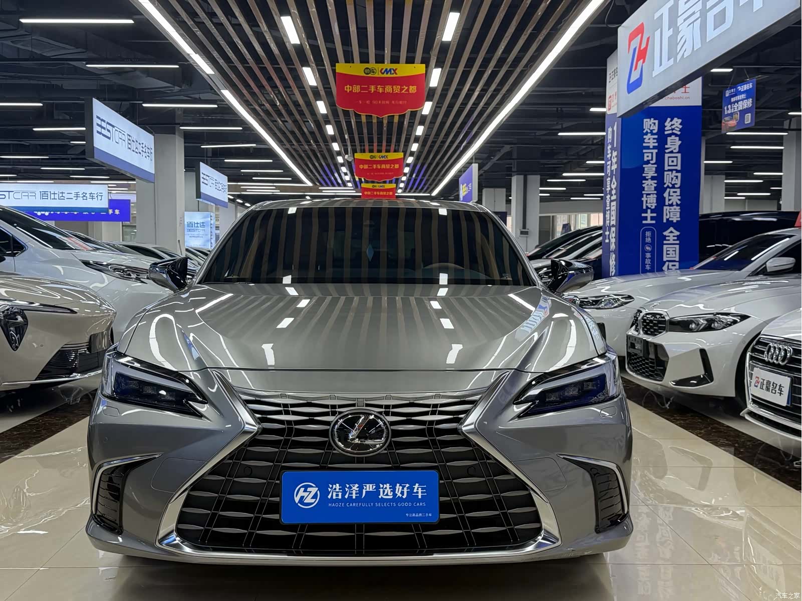 Lexus ES, 2025 2