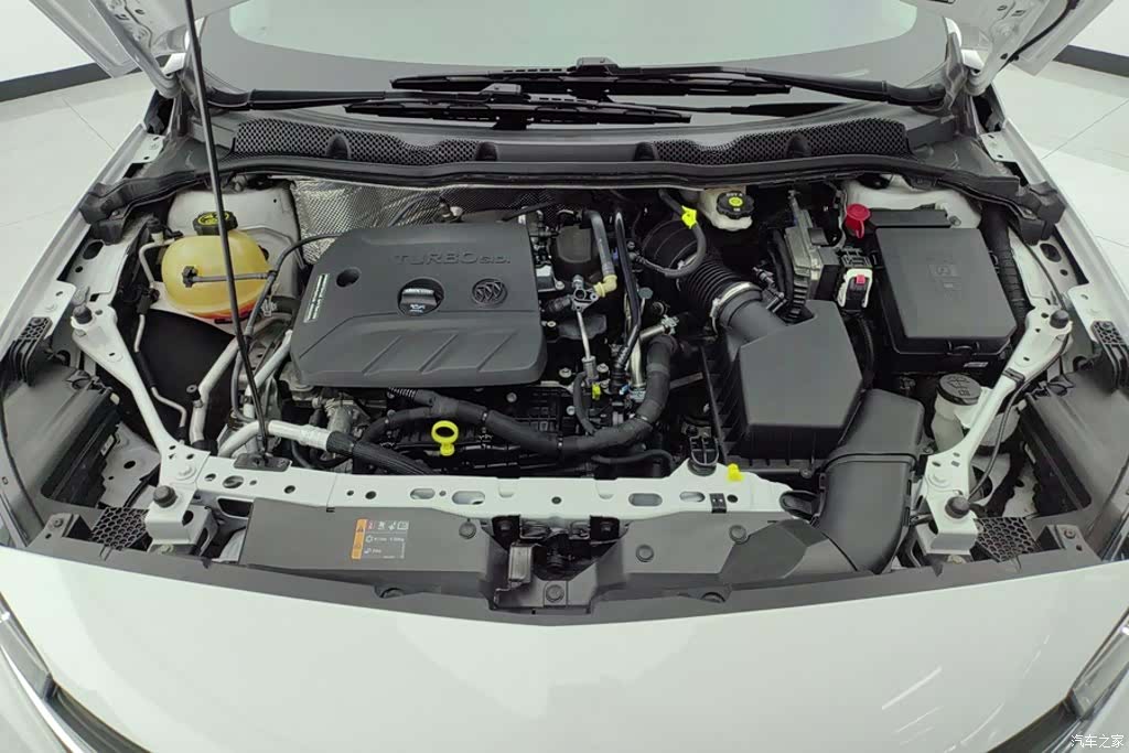 Buick Verano, 2021 10