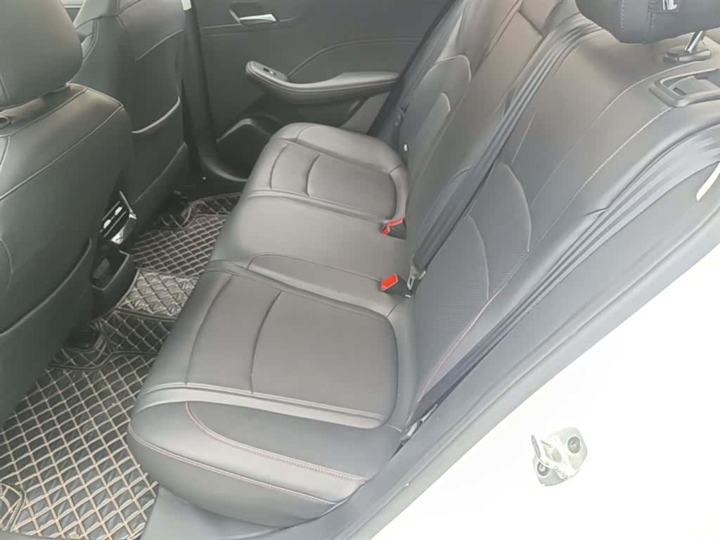 Roewe i5, 2023 16