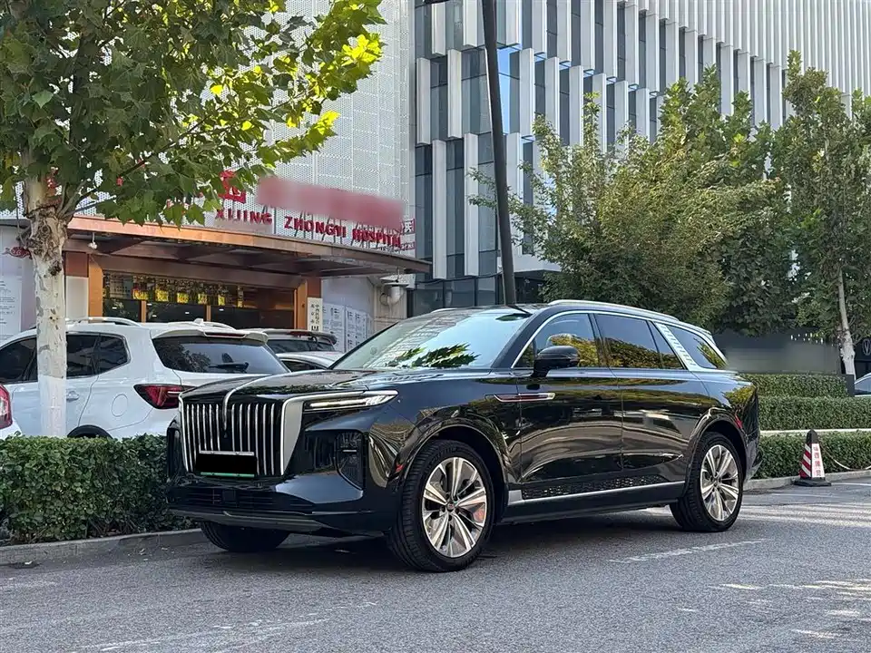 Hongqi E-HS9