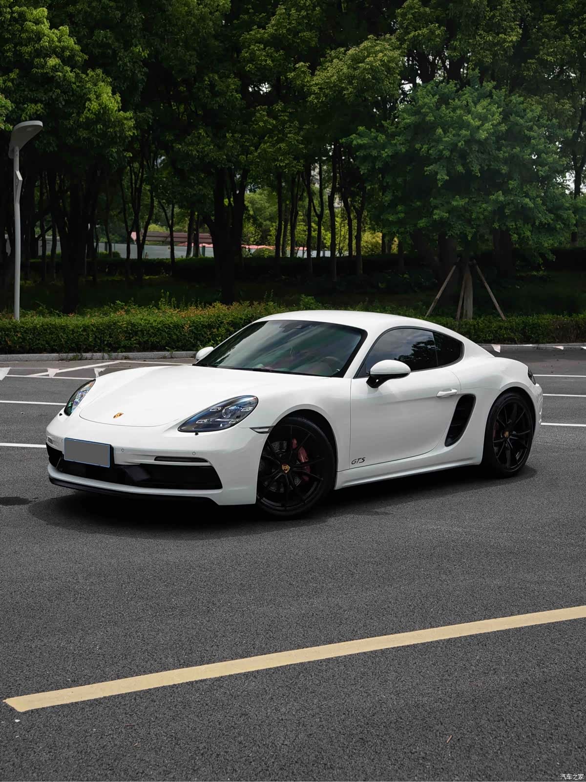 Porsche Cayman, 2018 1
