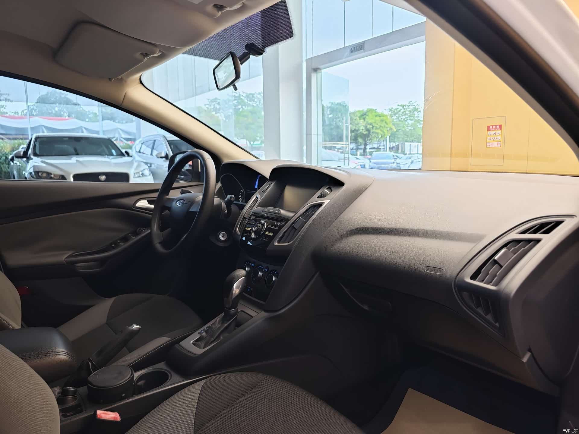 Ford Focus, 2015 30