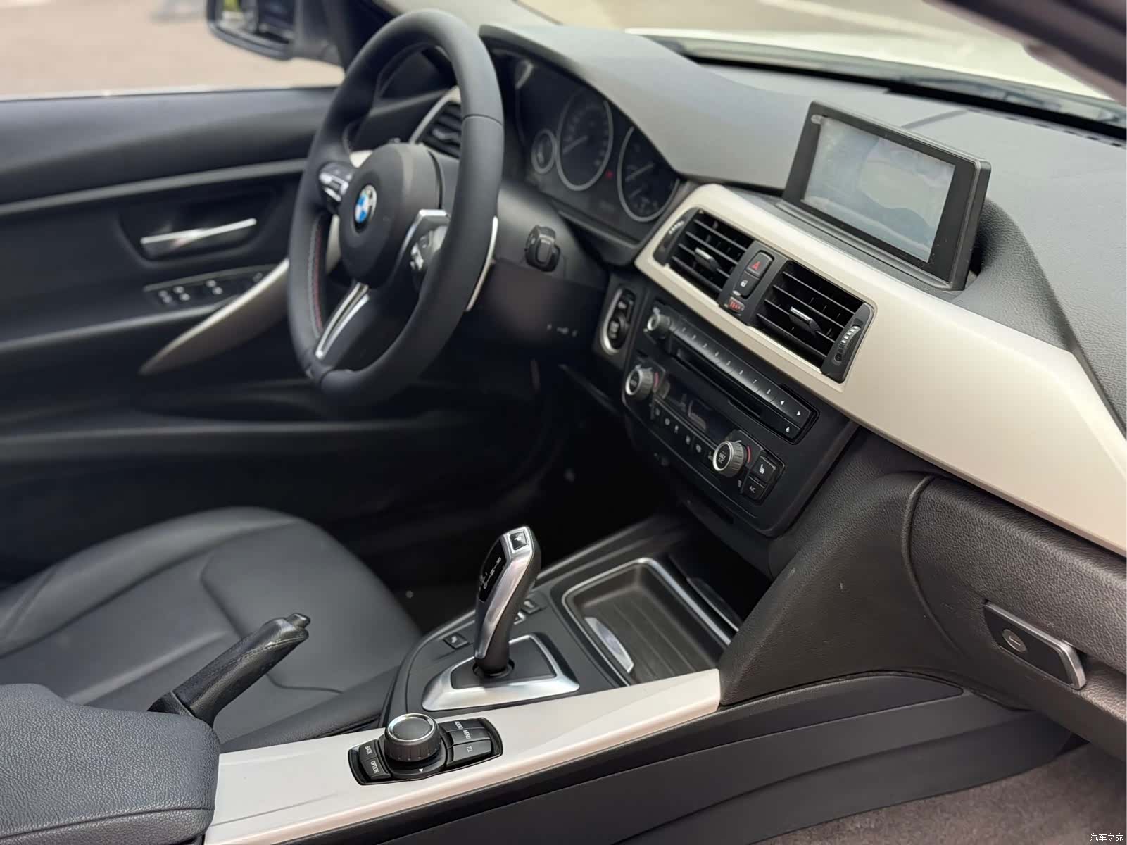 BMW 3 Series, 2015 10