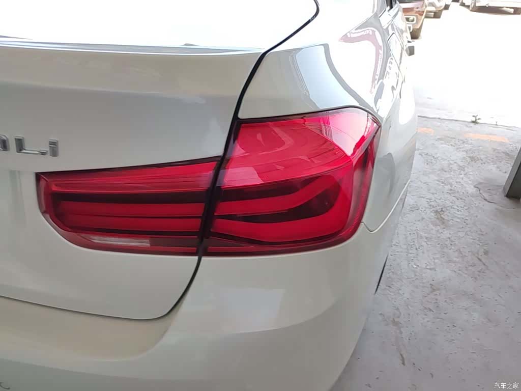 BMW 3 Series, 2018 8