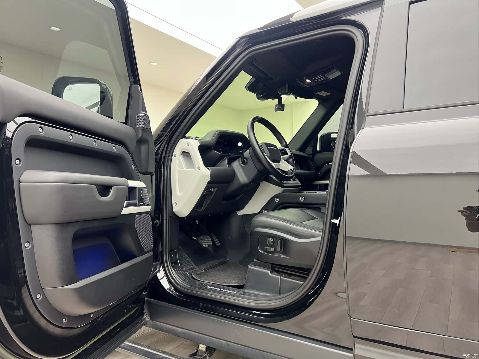 Land Rover Defender, 2022 16
