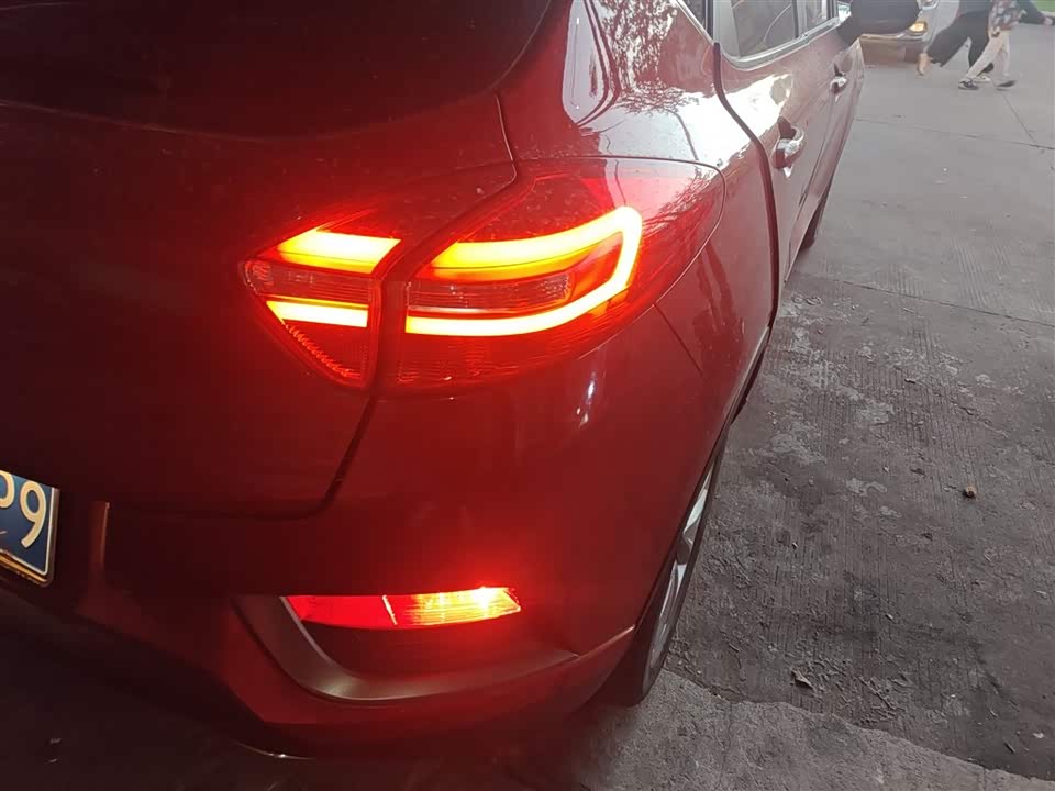 Geely Emgrand GS