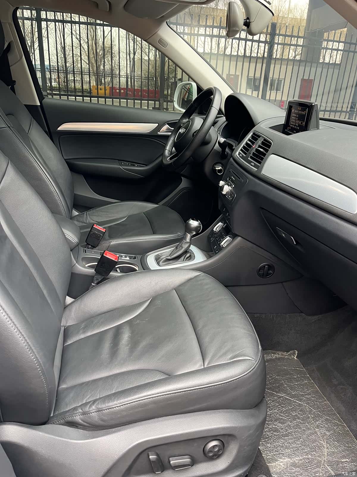Audi Q3, 2014 11