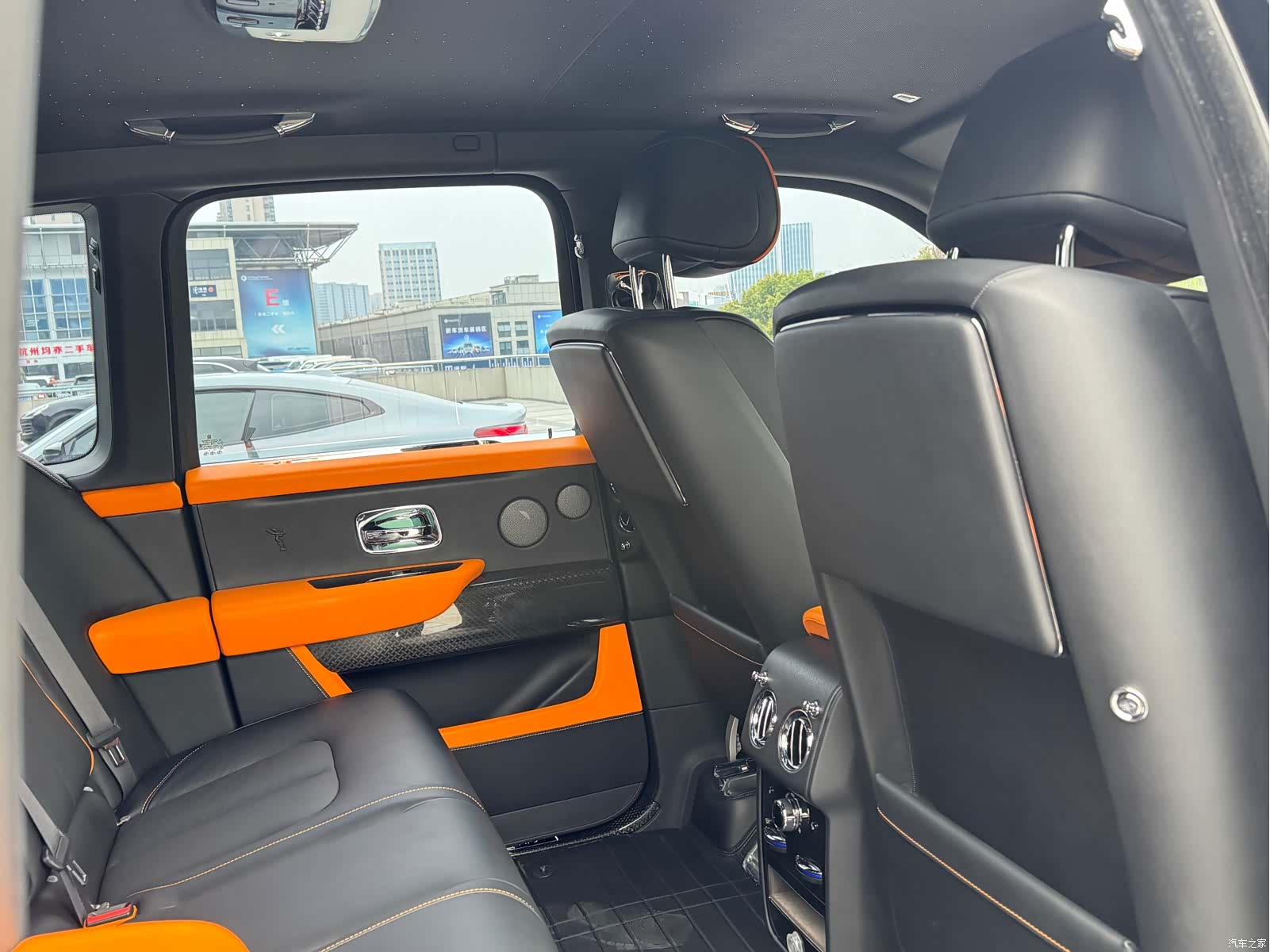 Rolls-Royce Cullinan, 2023 18