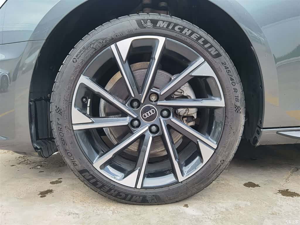 Audi A4L, 2023 30