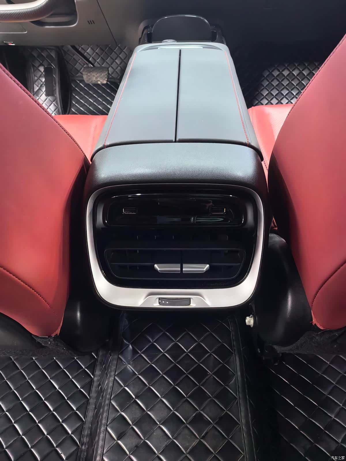 Xpeng P7, 2021 8