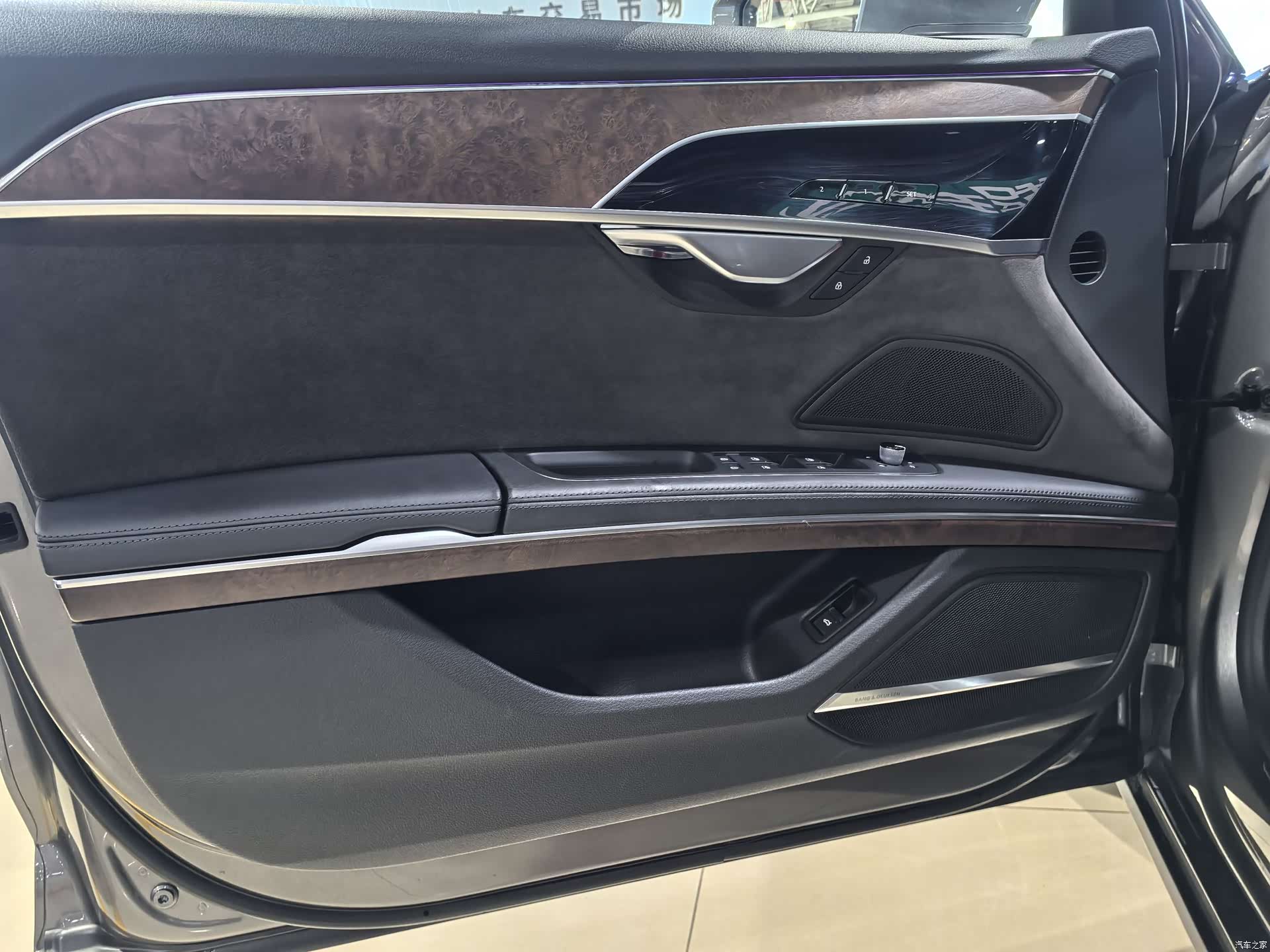 Audi A8L, 2018 4