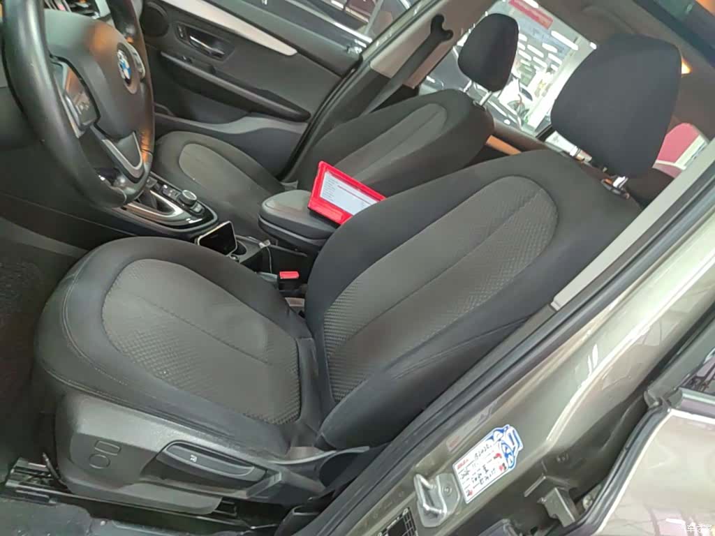 BMW 2 Series, 2015 11