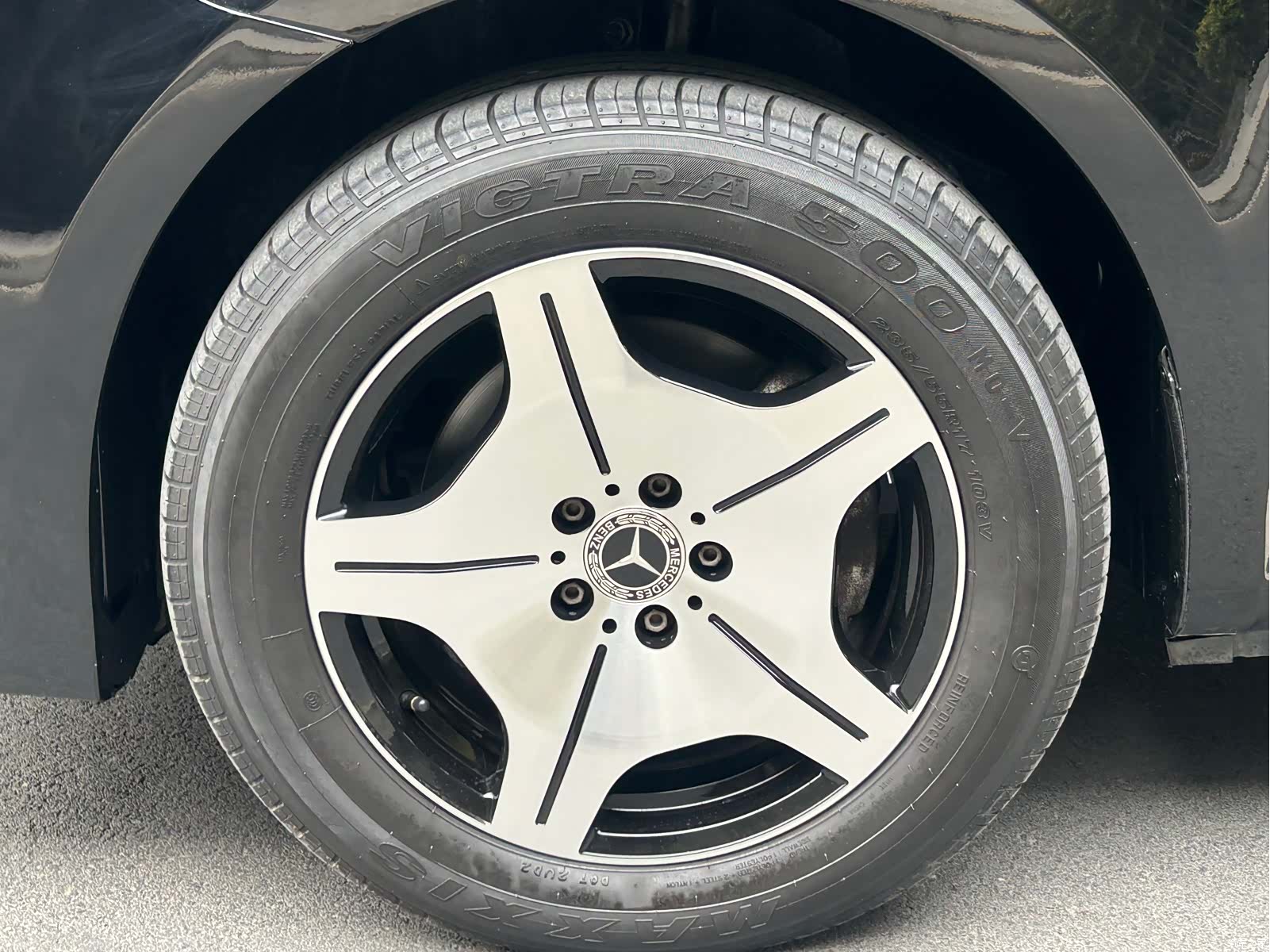 Mercedes-Benz 7, 2023 25