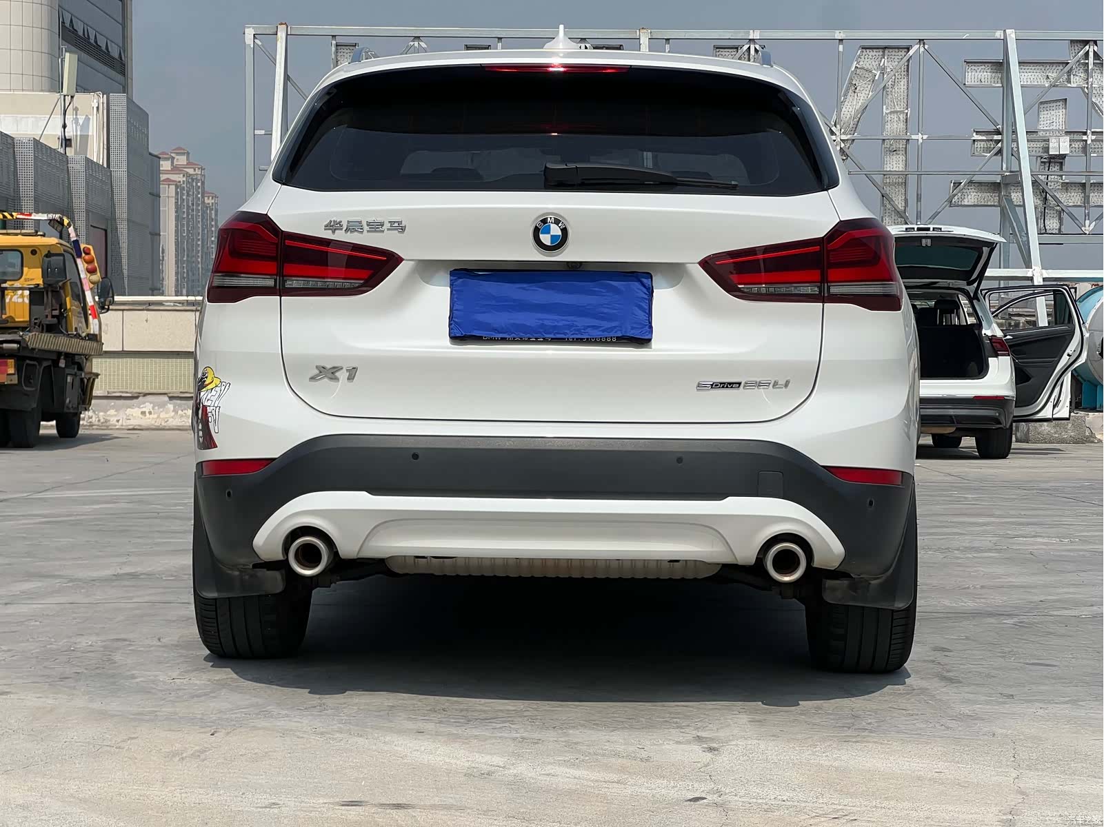 BMW X1, 2023 все фото