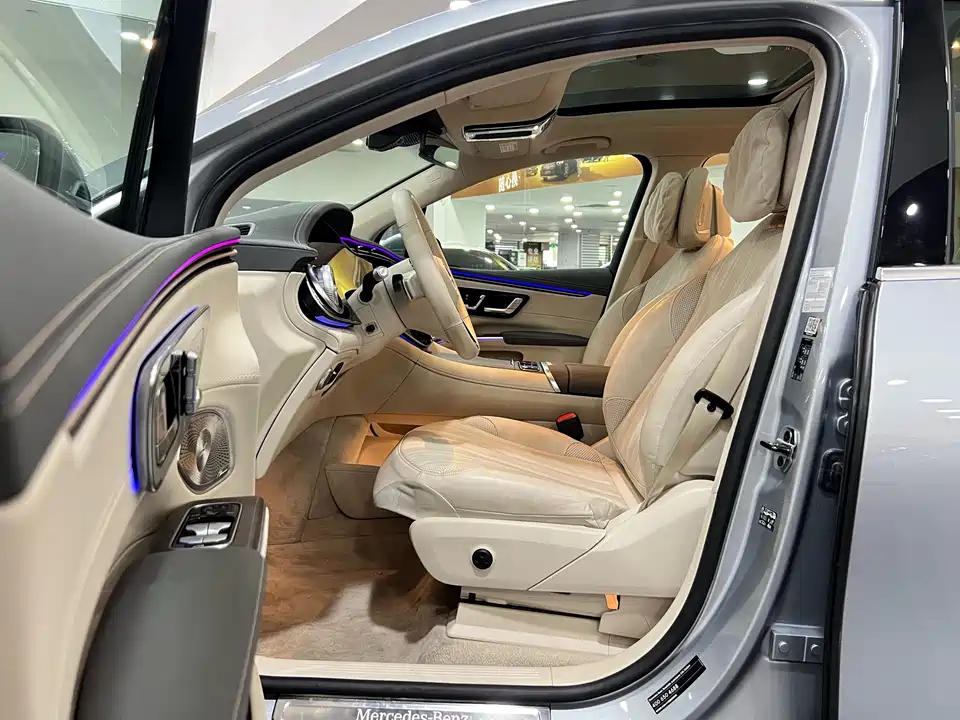 Mercedes-Benz EQS SUV