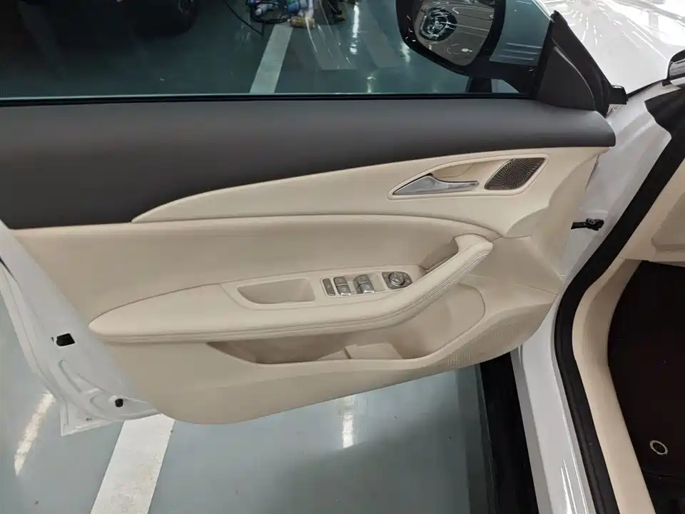 Forthing Xinghai S7 Forthing Xinghai S7