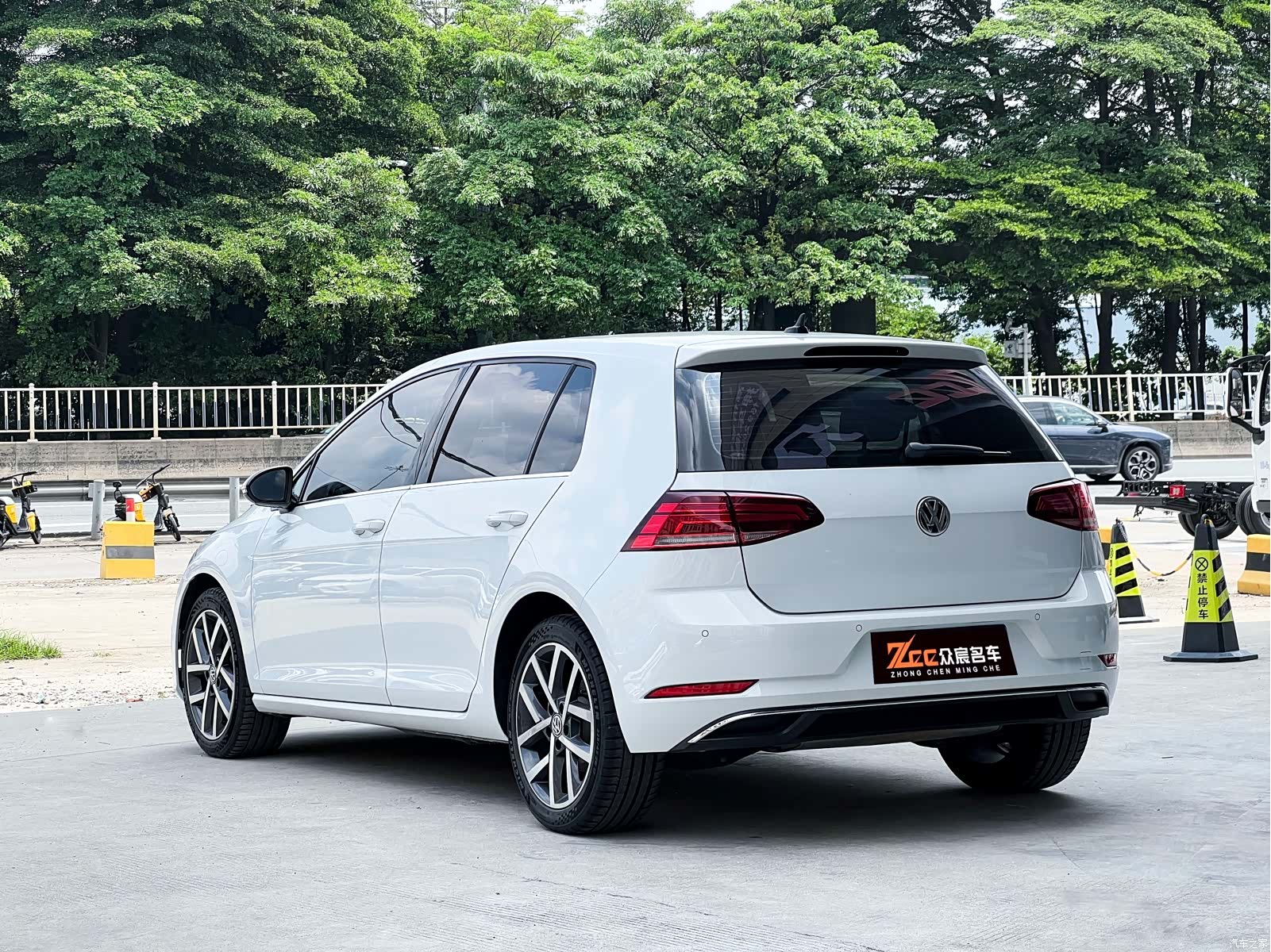 Volkswagen Golf, 2019 3