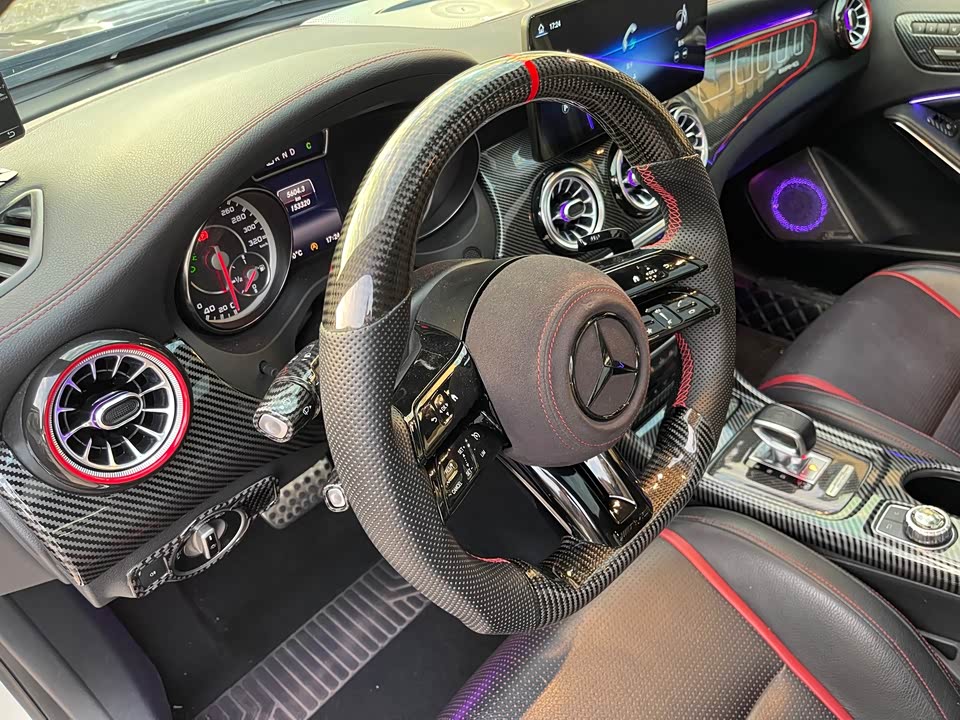 Mercedes-Benz GLA AMG