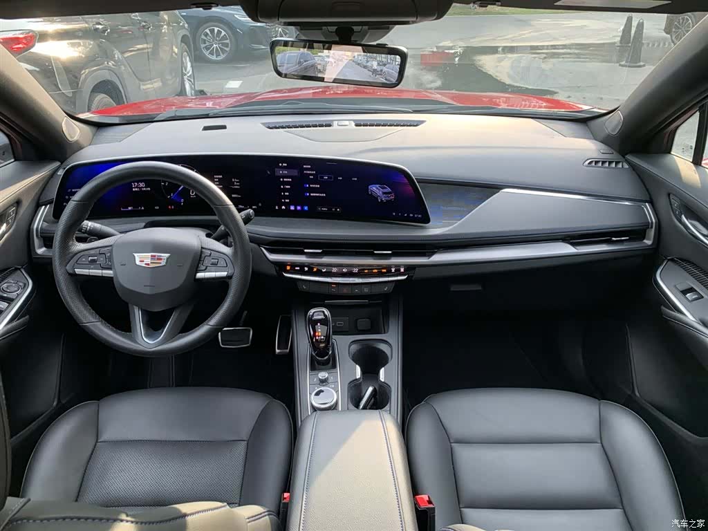 Cadillac XT4, 2023 10