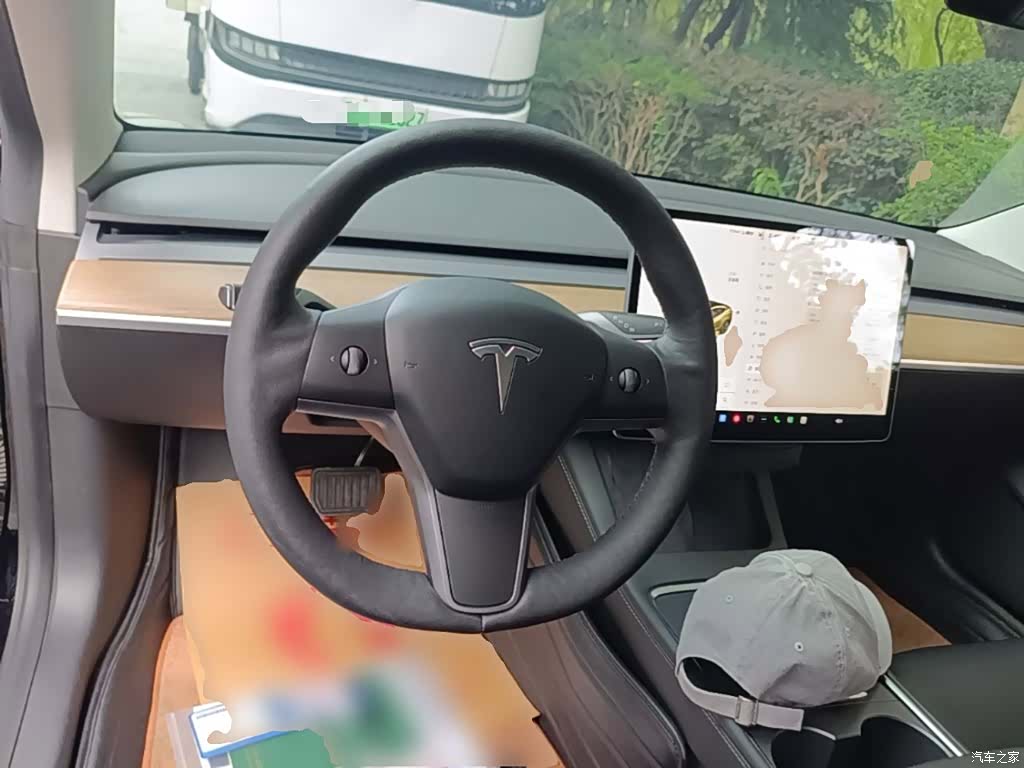 Tesla Model 3, 2021 11
