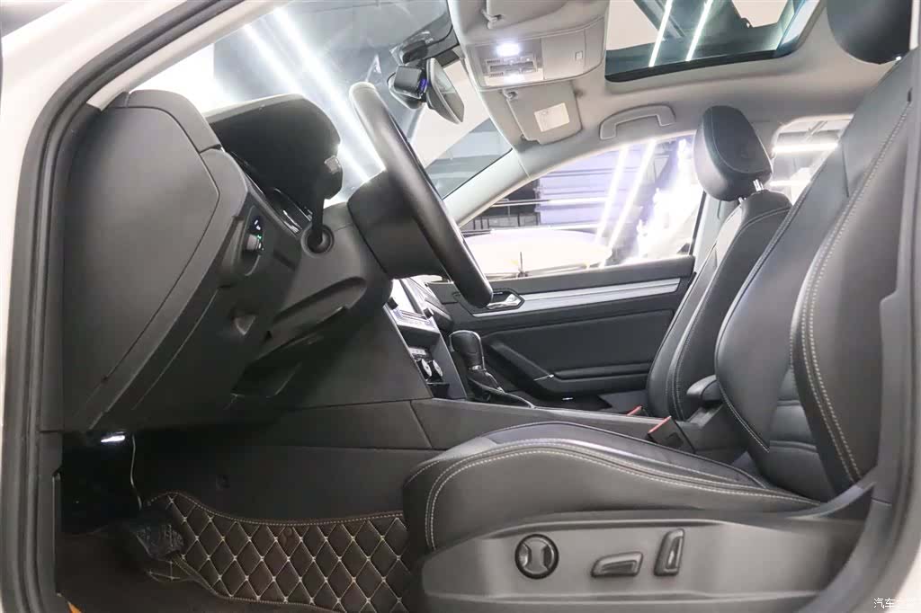Volkswagen Lamando, 2017 14