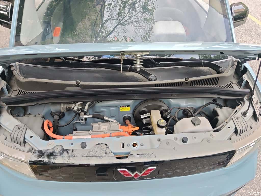 Wuling MINIEV, 2020 11