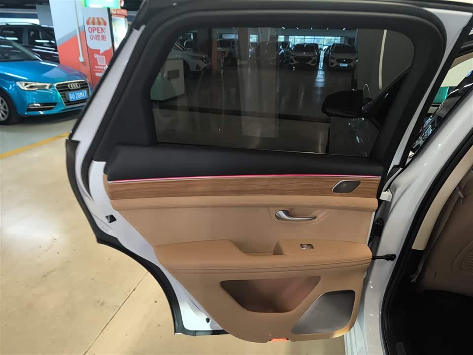 HarmonyOS Ask the world M5