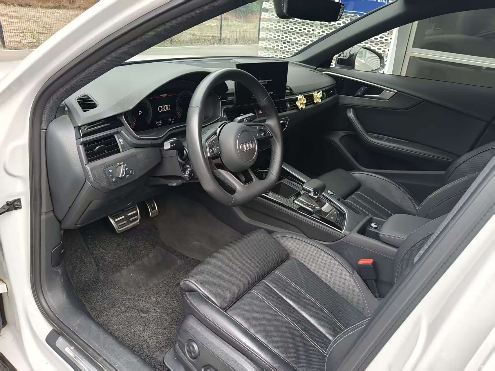 Audi A4L, 2023 3