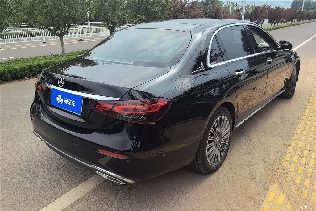 Mercedes-Benz E-Class, 2020 3