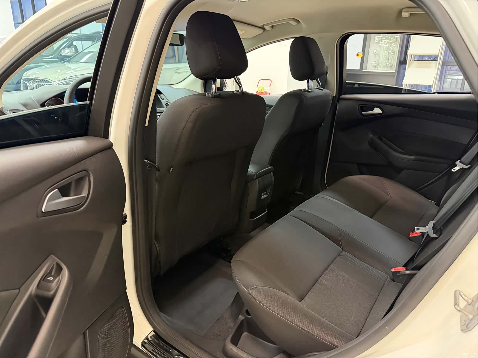Ford Focus, 2018 8