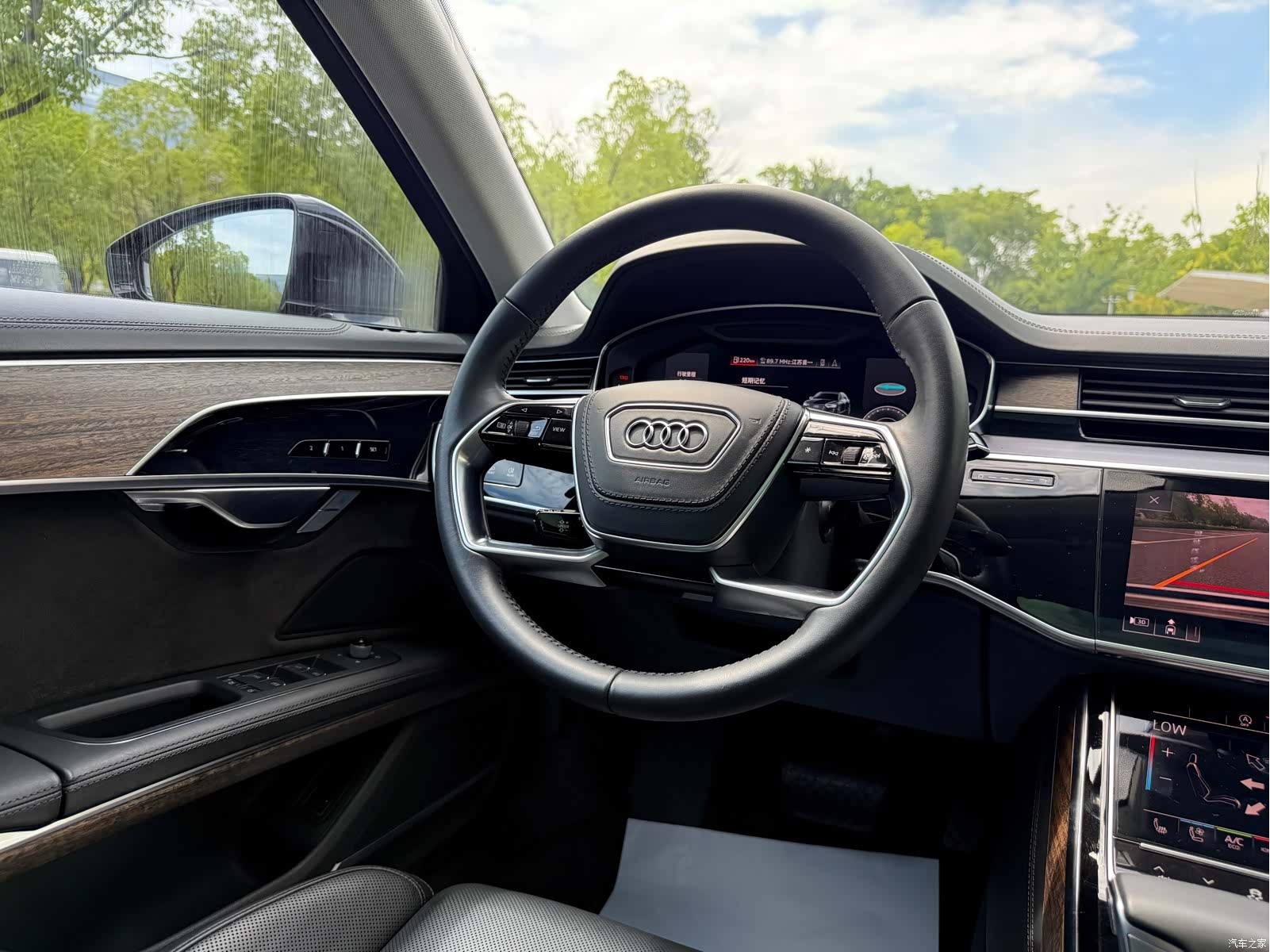 Audi A8L, 2018 14