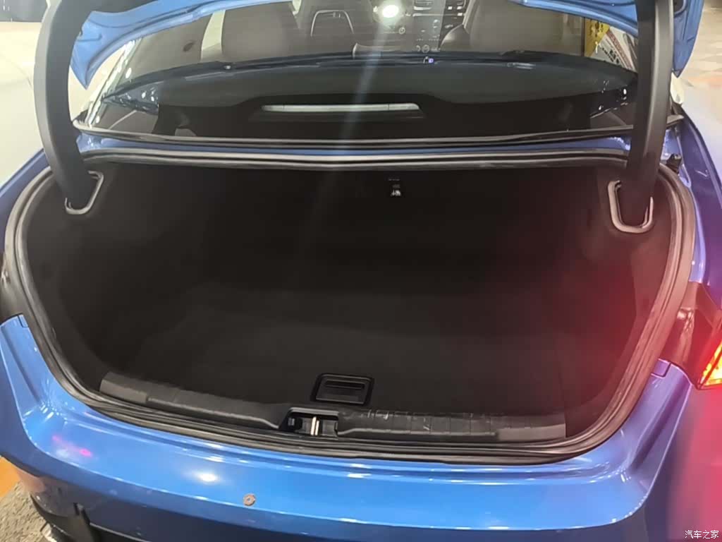 Lynk & Co 01, 2020 19