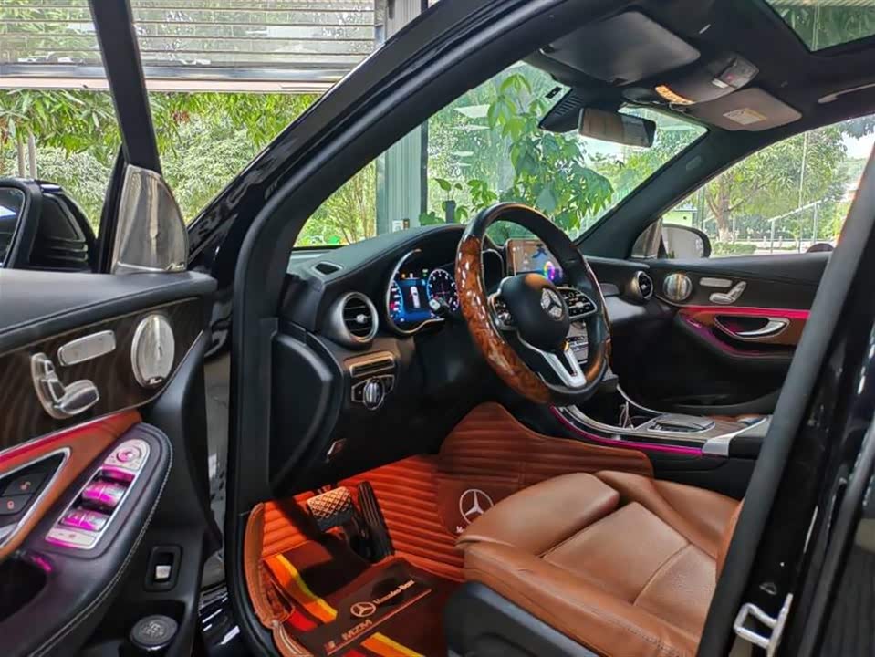 Mercedes-Benz GLC Mercedes-Benz GLC