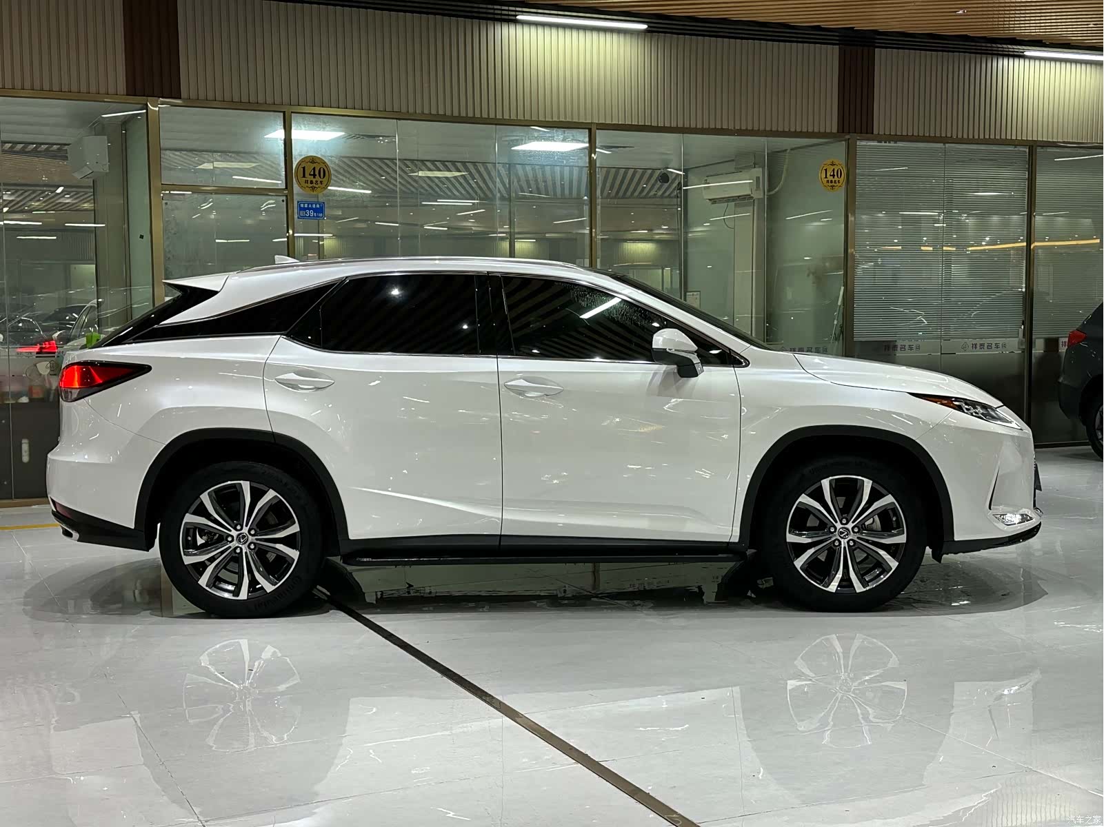 Lexus RX, 2022 7