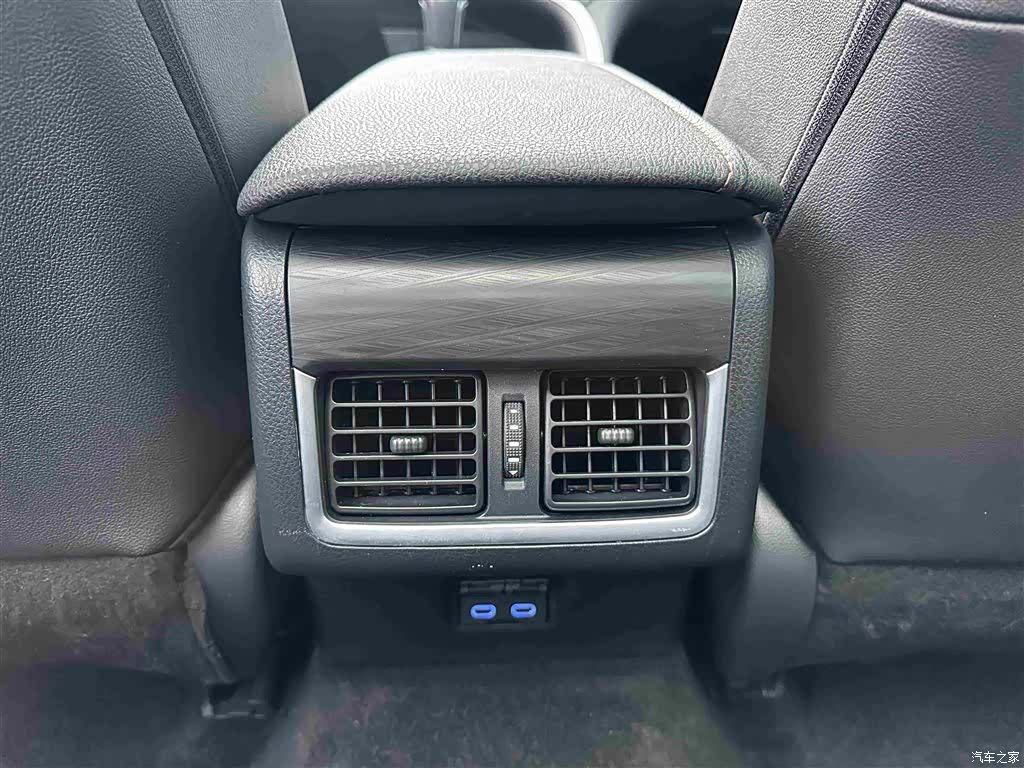 Toyota Camry, 2023 17